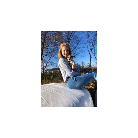 Meet your Posher, Emma - Picture 1 of 1
